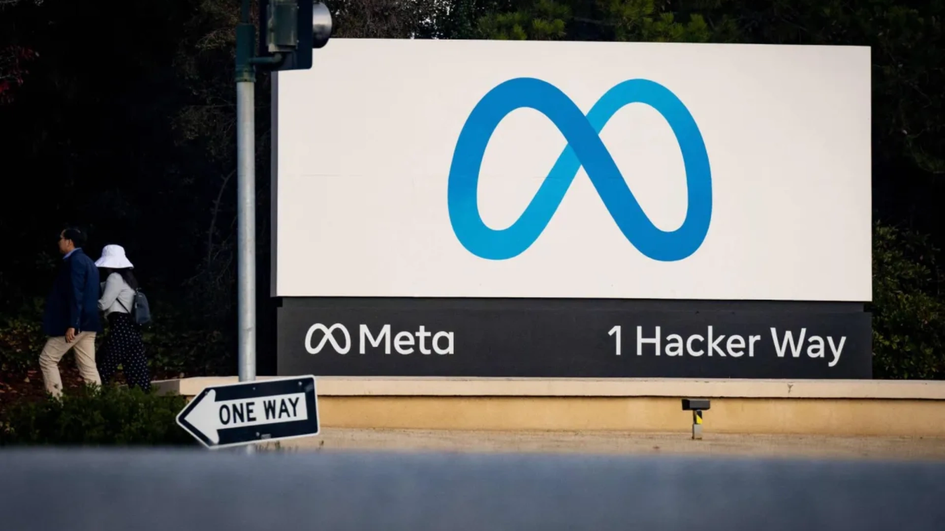 Meta Strikes Over $10 Billion Cloud Computing Deal with Google