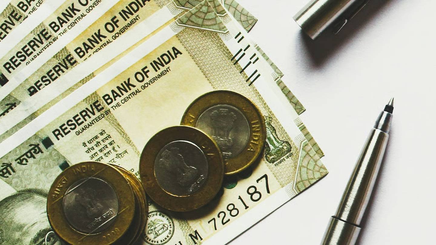 Rupee Drops Below 88/$ Mark for the First Time, Ends the Day 57 Paise Weaker