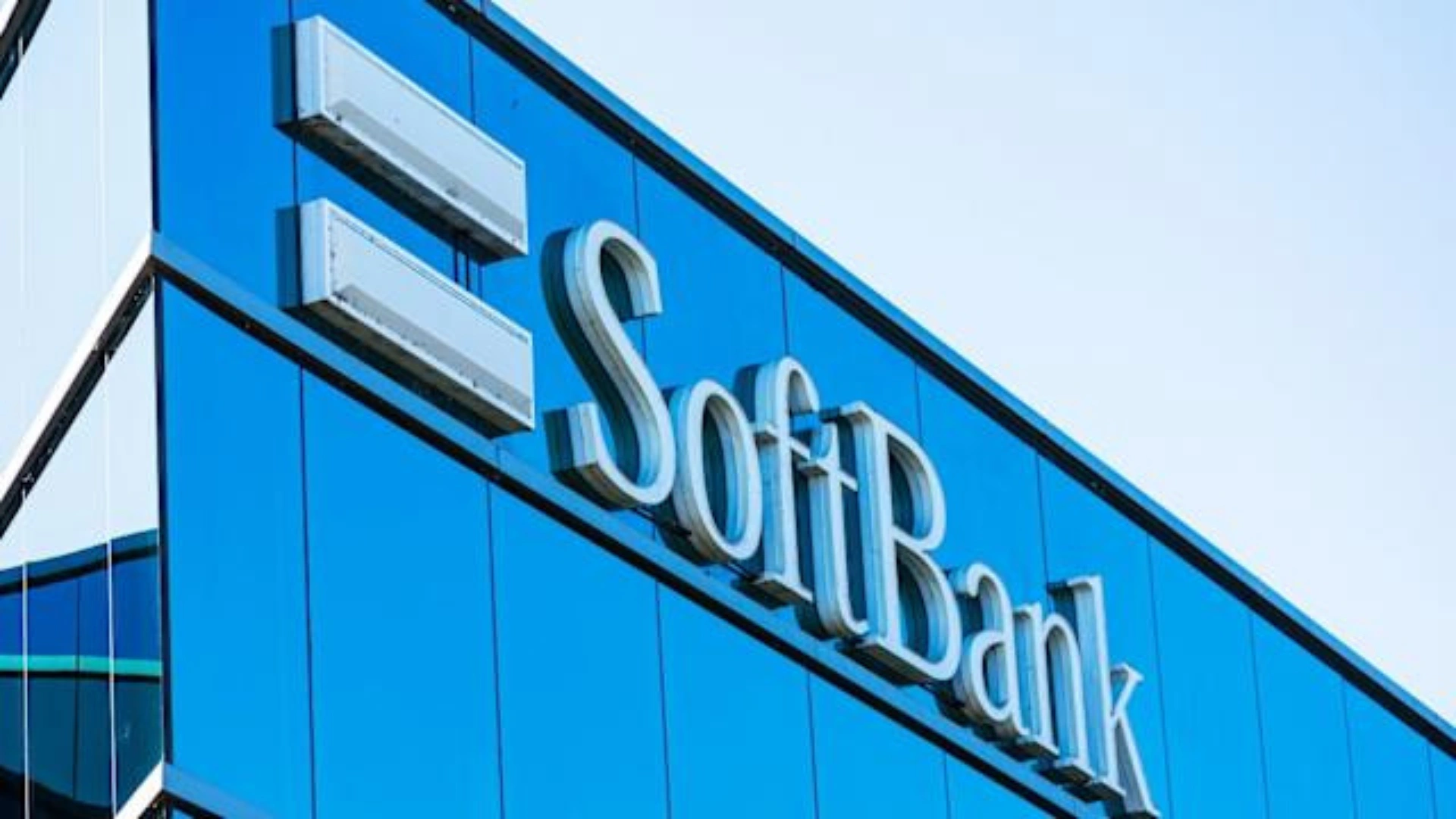 Intel Secures $2 Billion Lifeline From SoftBank in Equity Investment