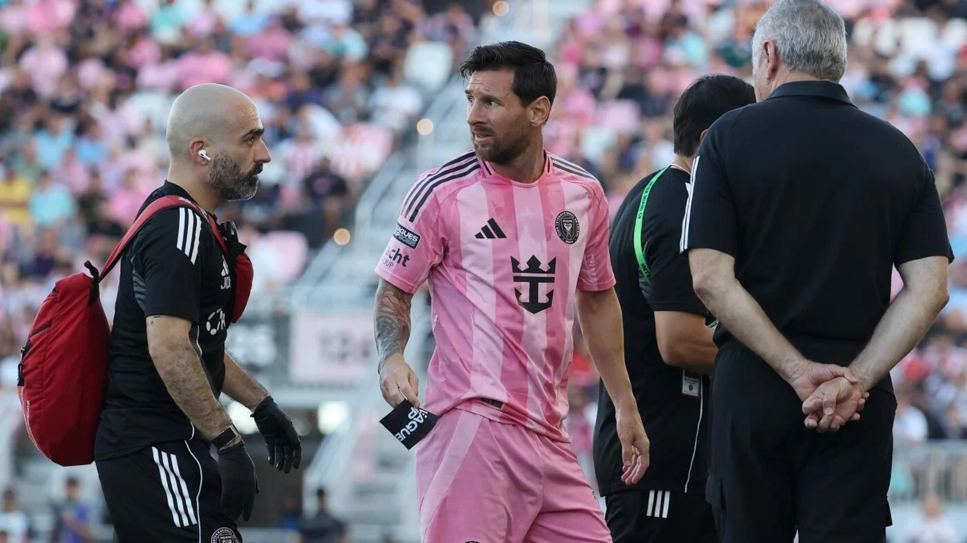 Lionel Messi Leaves Inter Miami Match With Hamstring Injury in Leagues Cup Clash