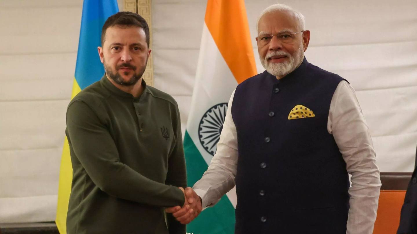 PM Modi Invites Ukraine’s President Zelenskyy to India; Date to Be Finalised Soon