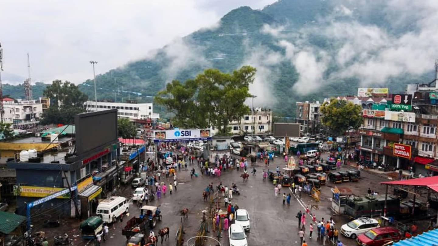 Vaishno Devi Landslide: 34 Dead, Yogi Adityanath Announces ₹4 Lakh Ex-Gratia for UP Victims