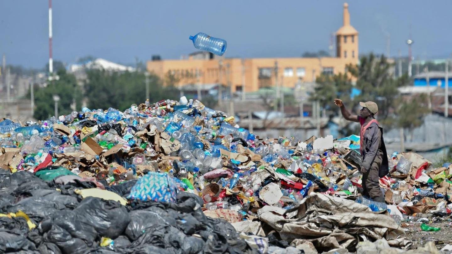 India Backs Weakened Global Plastics Treaty Draft, Dropping Production Caps and Chemical Controls