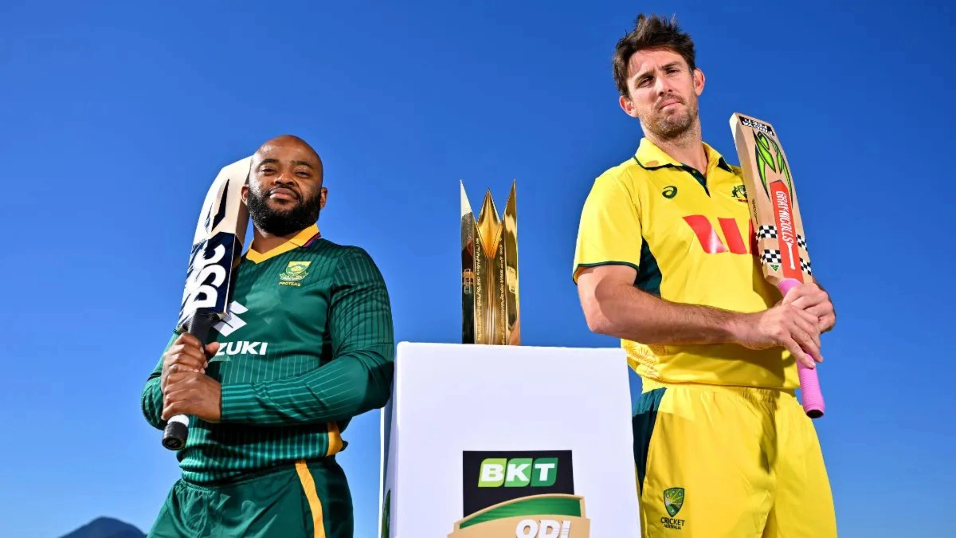 Australia Bowl First in Cairns ODI; Brevis and Subrayen Handed South Africa Debuts