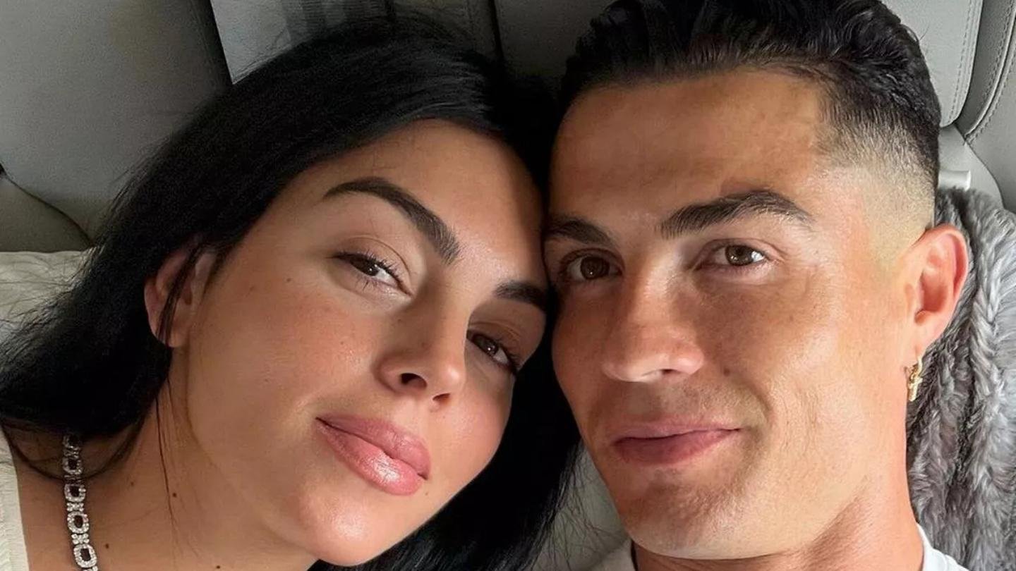 Cristiano Ronaldo Proposes to Long-Term Girlfriend Georgina Rodriguez: From “Love at First Sight” to “I Do”