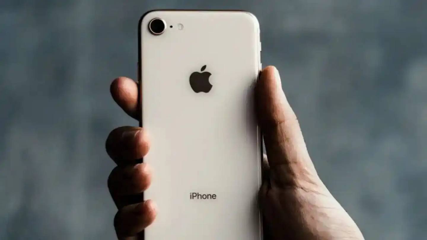 Apple Moves iPhone XS, iPhone 8 Plus to Vintage List Ahead of iPhone 17 Launch