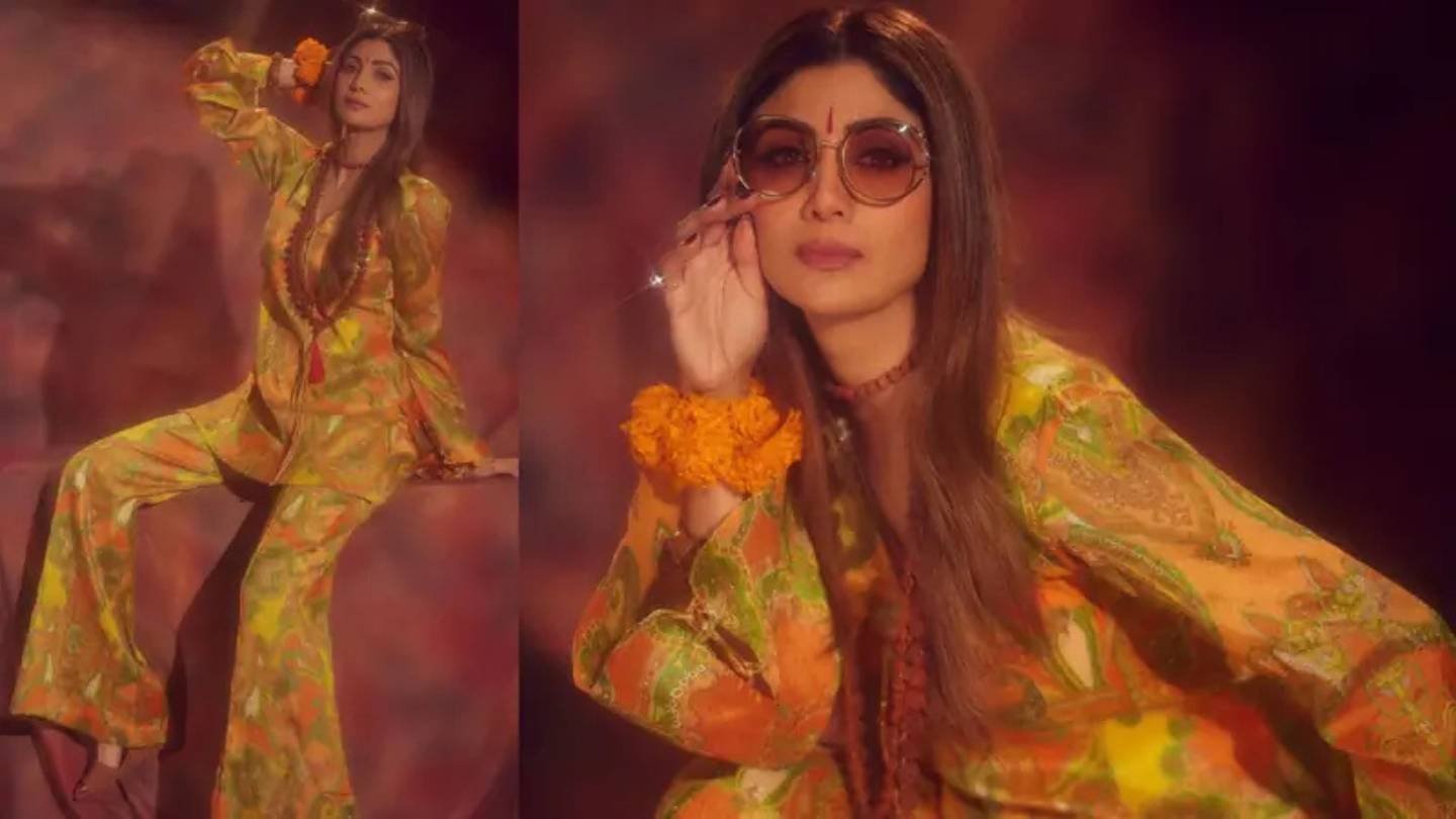 Shilpa Shetty Pays Tribute to Zeenat Aman, Recreates Dum Maaro Dum Look