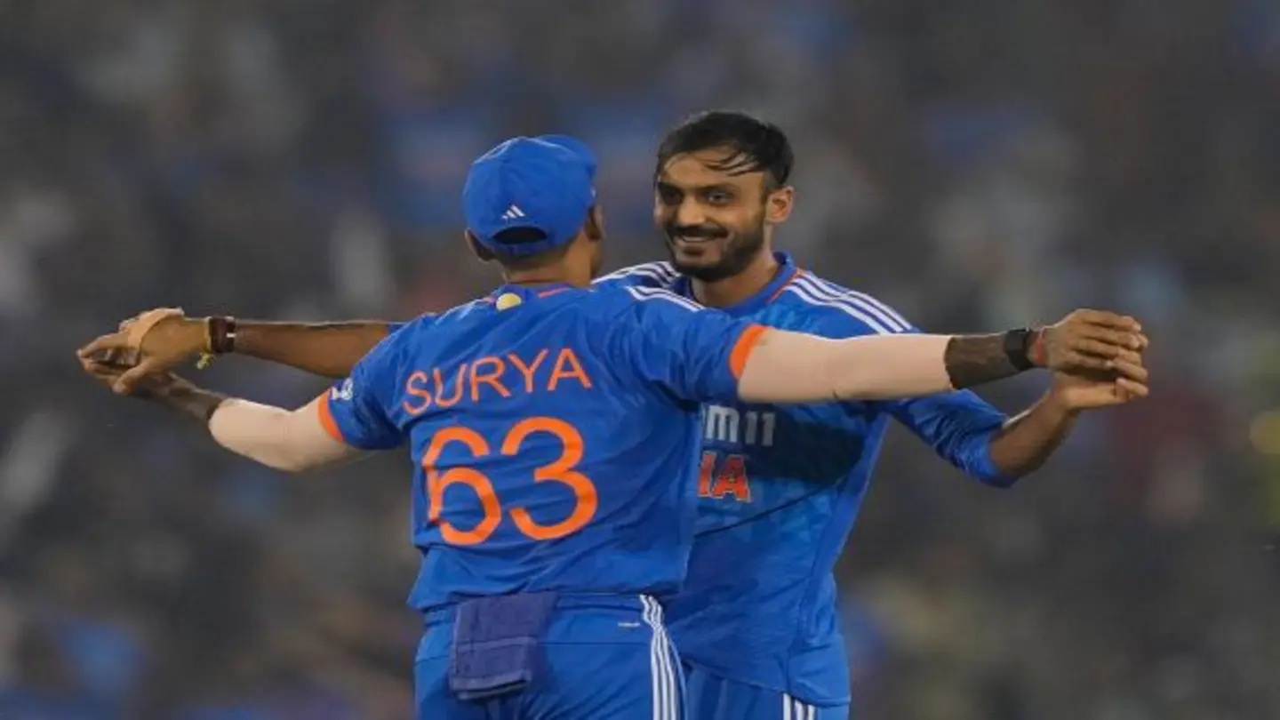 Axar Patel ‘fine’ after head blow during India vs. Australia game