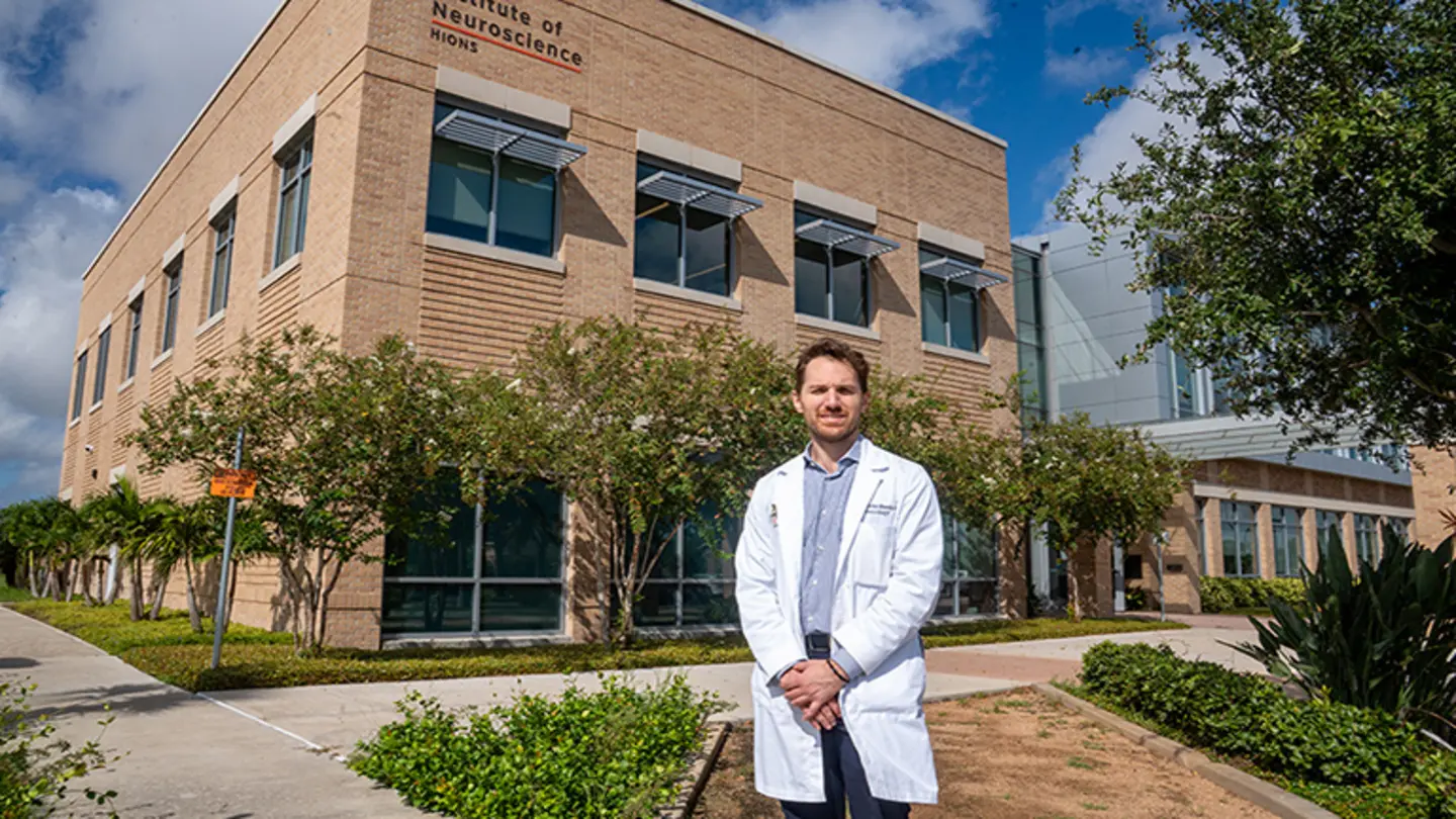 Alzheimer’s: Women face double the risk compared to men, neurologist warns