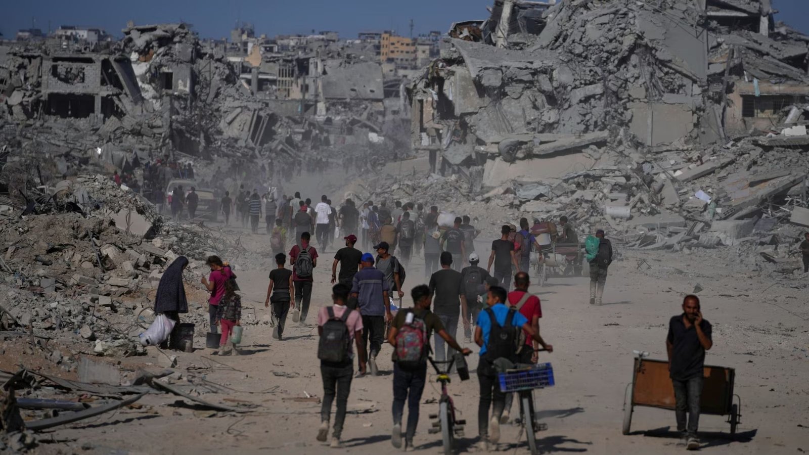 Gazans Return to Devastation After Ceasefire: Thousands Survey Ruined Homes