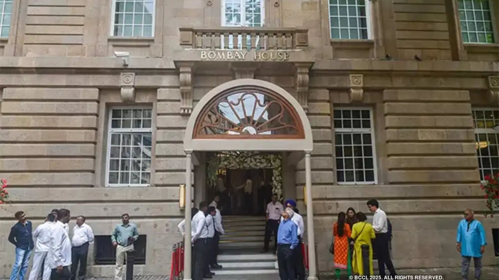 Mistry’s Condition for Tata Trusts Renewal: Simmering Differences Emerge