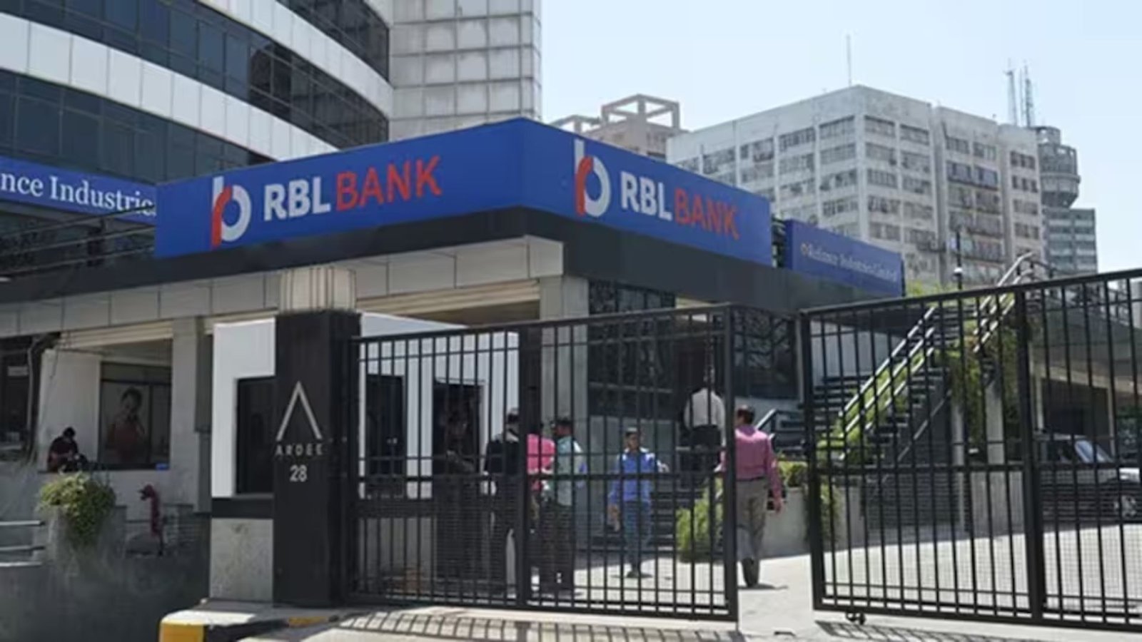 Emirates NBD Eyes RBL Bank with $1.7 Billion Acquisition