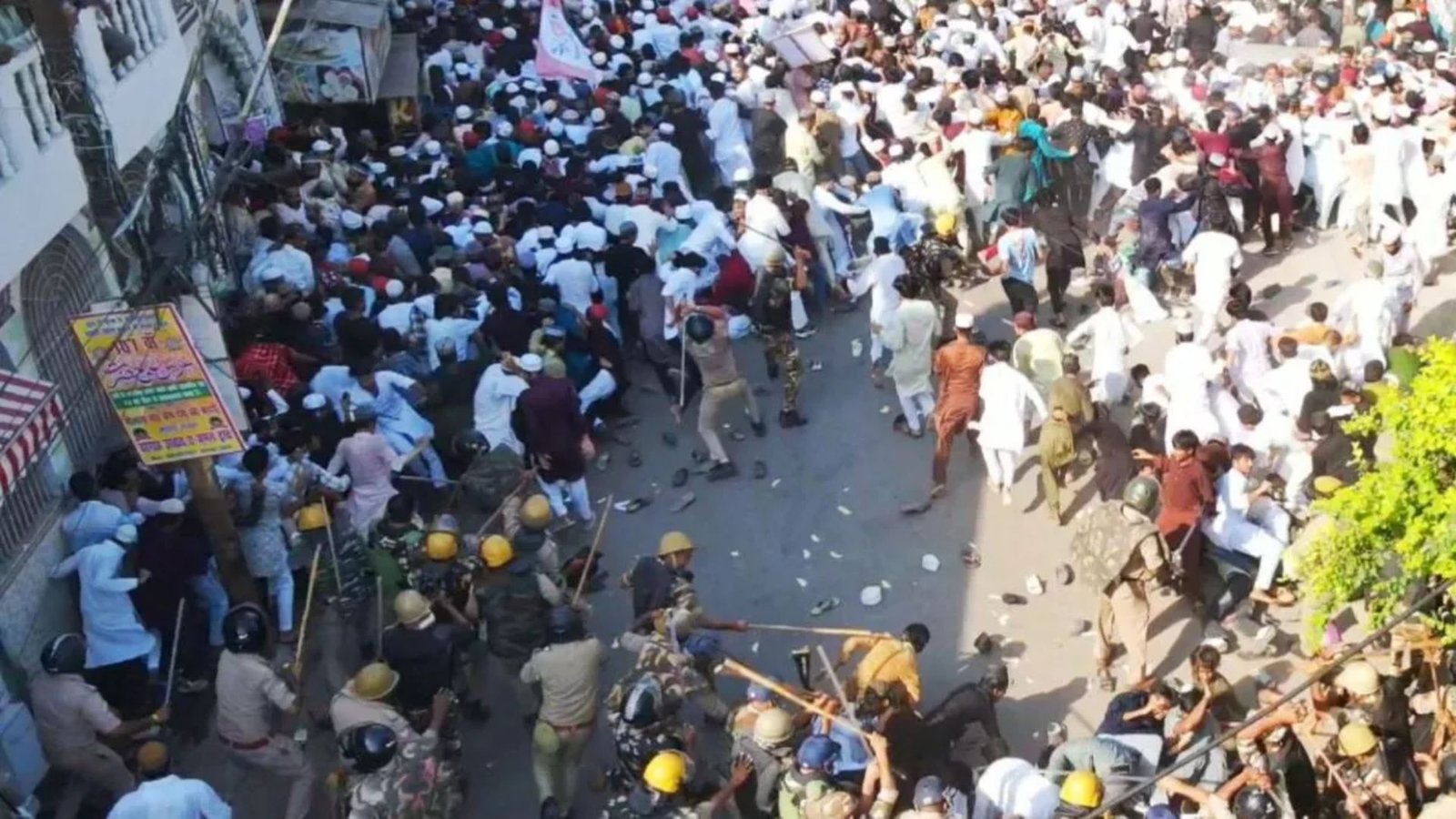 Bareilly Violence: Religious Clash Erupts, Tensions Rise in Uttar Pradesh