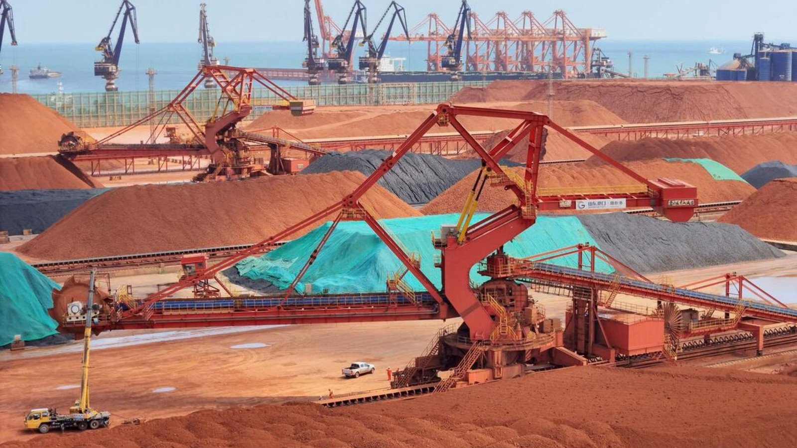 China Tightens Rare Earth Export Controls: Impact on Defence, Semiconductors