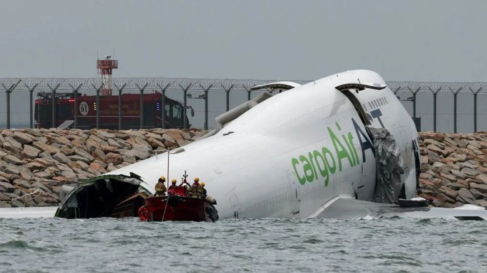 Emirates Cargo Plane Skids Off Runway in Hong Kong, Plunges Into Sea