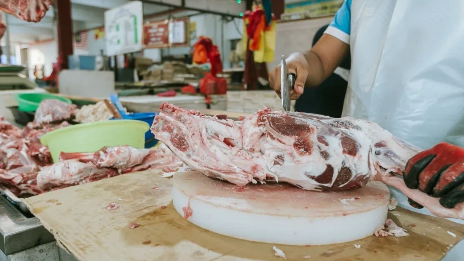 Man Jailed for Stabbing Wife Over Suspected Affair With Butcher Who Gave Her Meat Discount