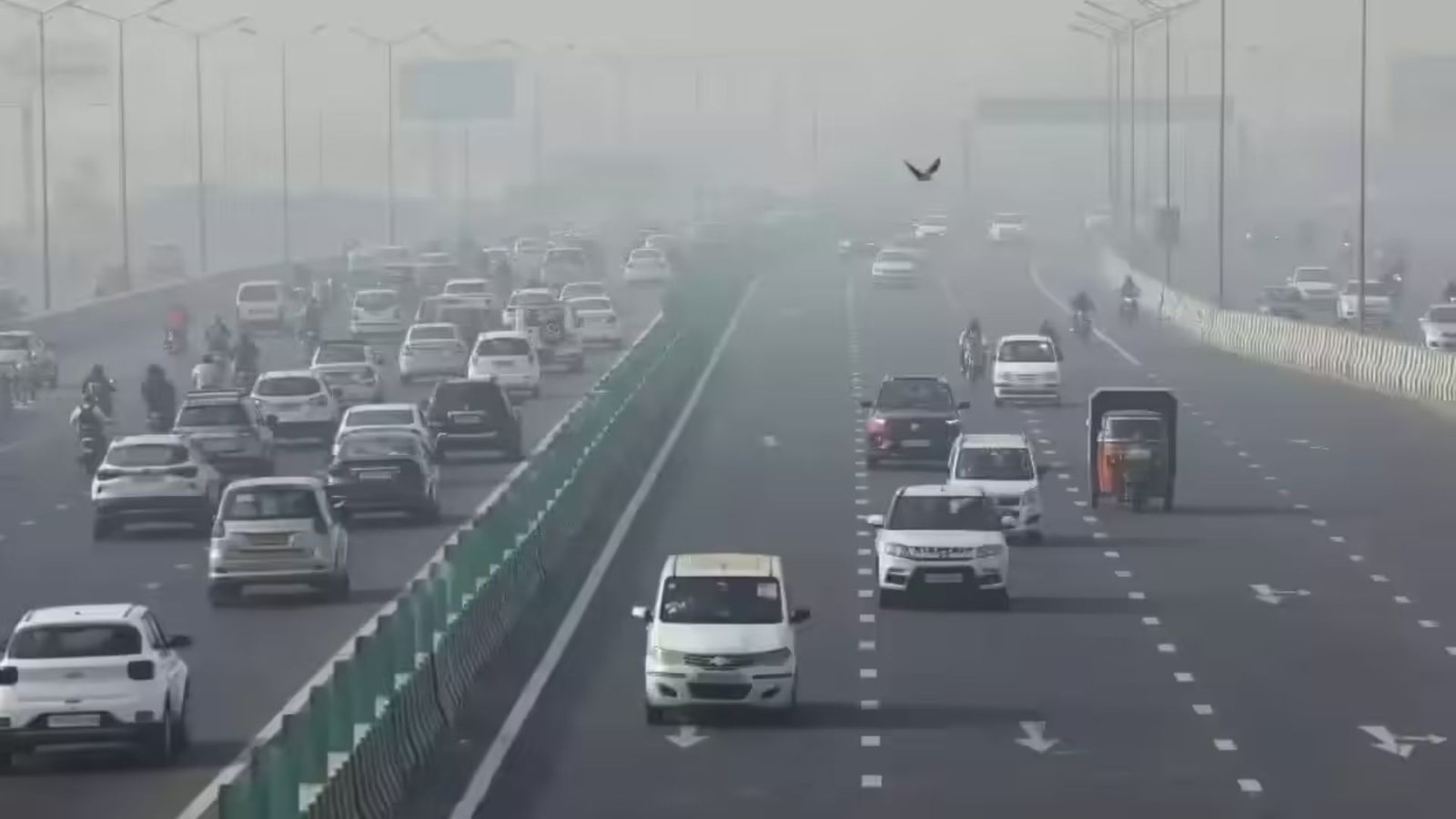 Delhi Air Quality: AQI Discrepancies Between CPCB and IQAir Explained