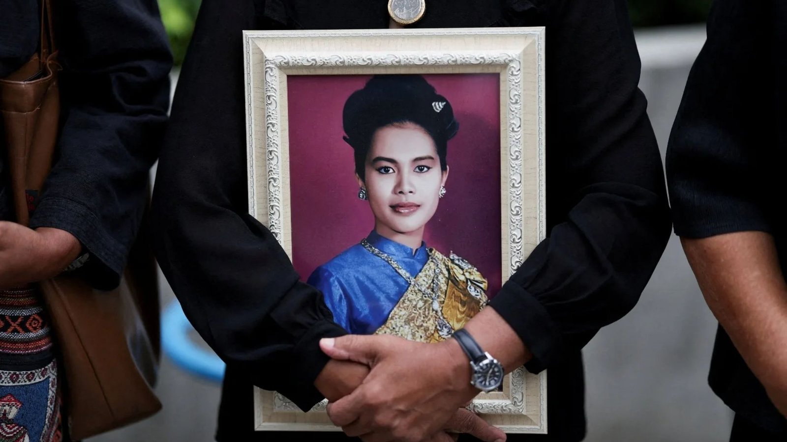Thailand PM Cancels ASEAN Trip Following Queen Mother Sirikit’s Death