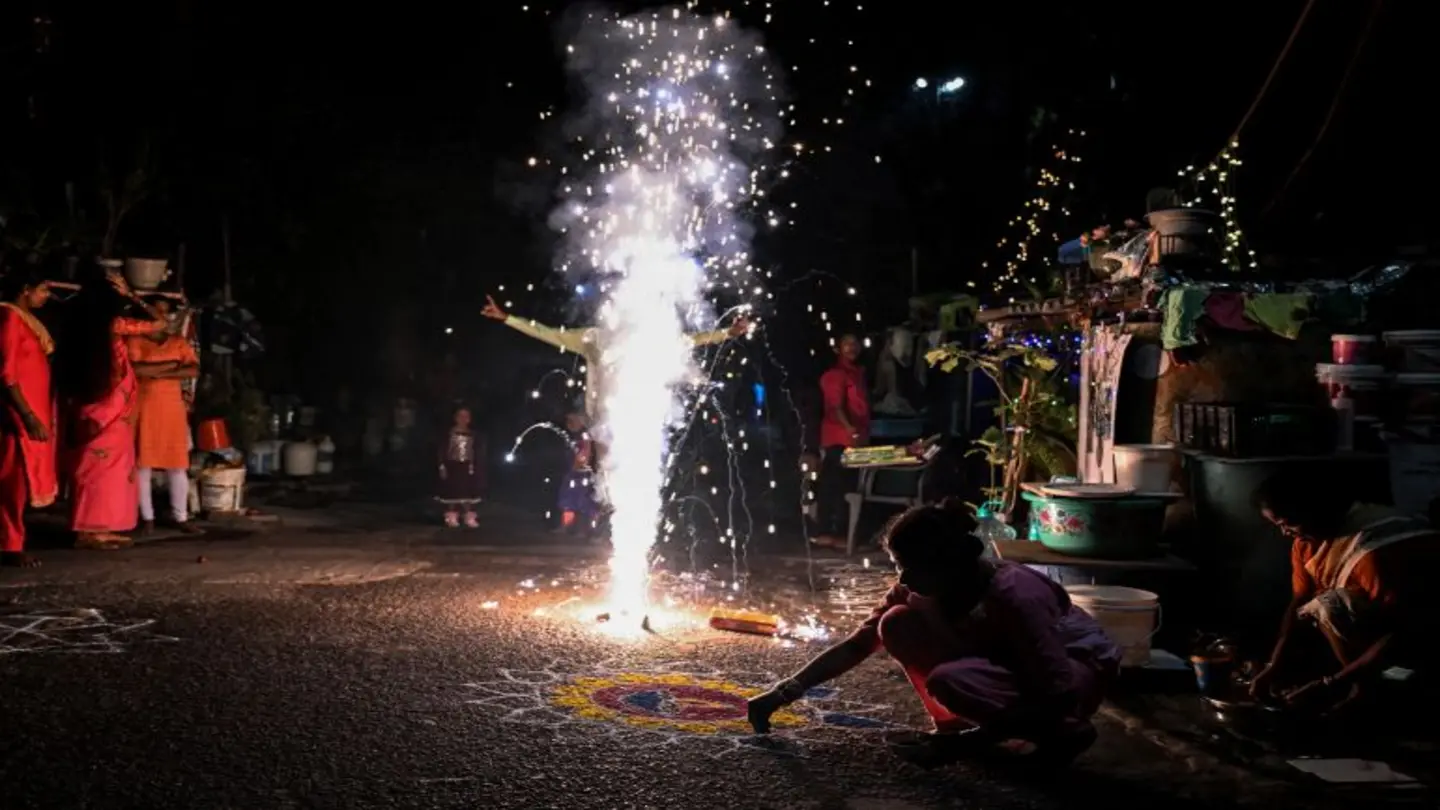 Delhi AQI Worsens After Diwali 2025 Despite Reduced Farm Fires