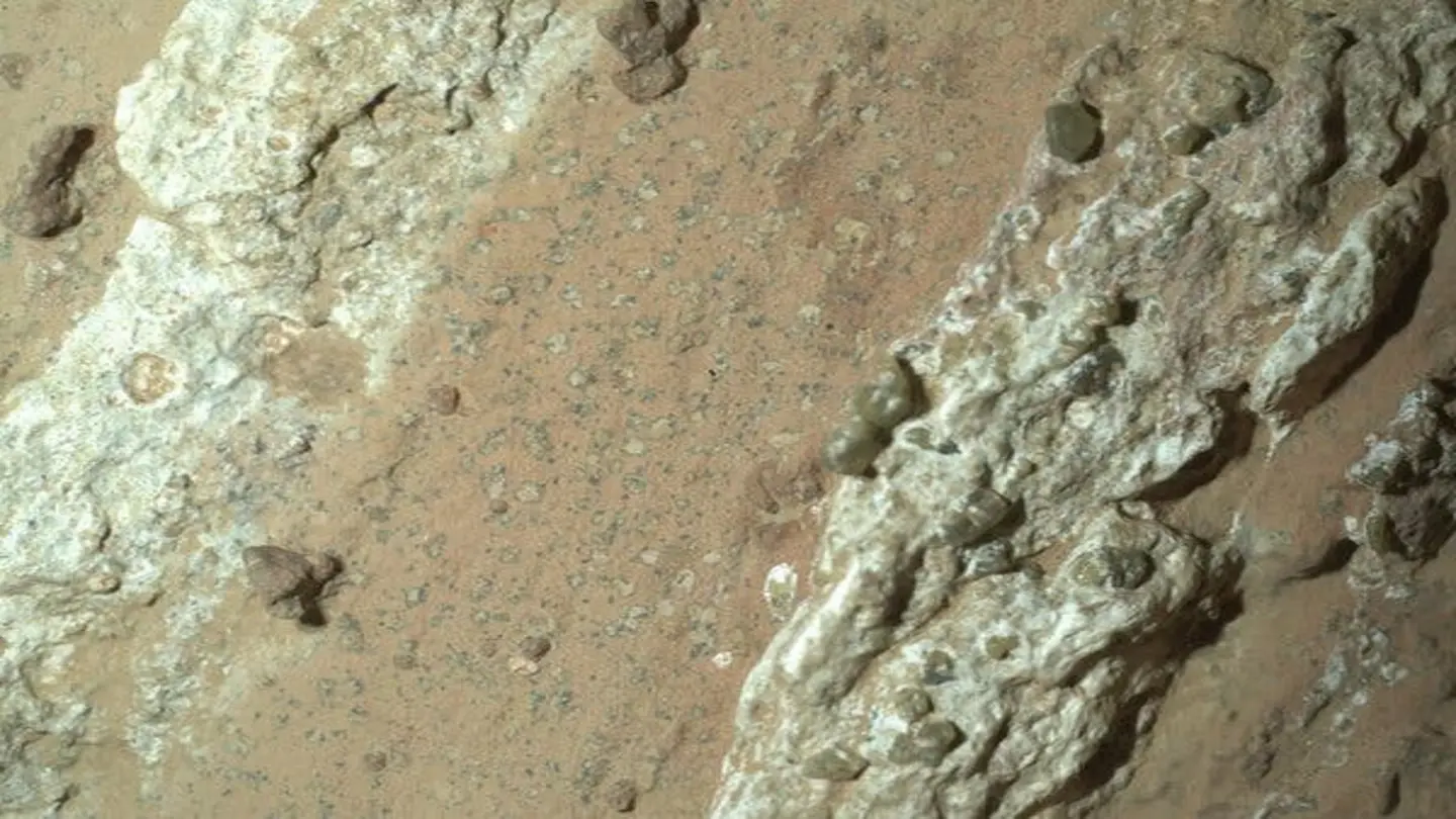 NASA finds possible microbial traces on Mars rocks: A new clue?