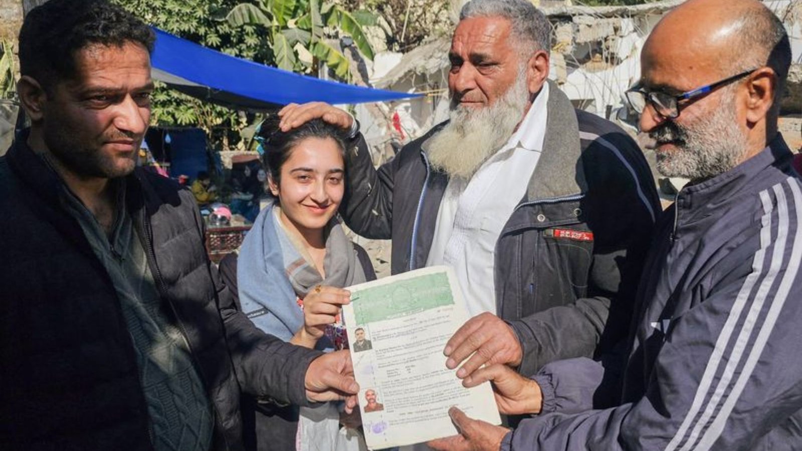 Hindu family gifts land to Muslim journalist after home demolition in Jammu