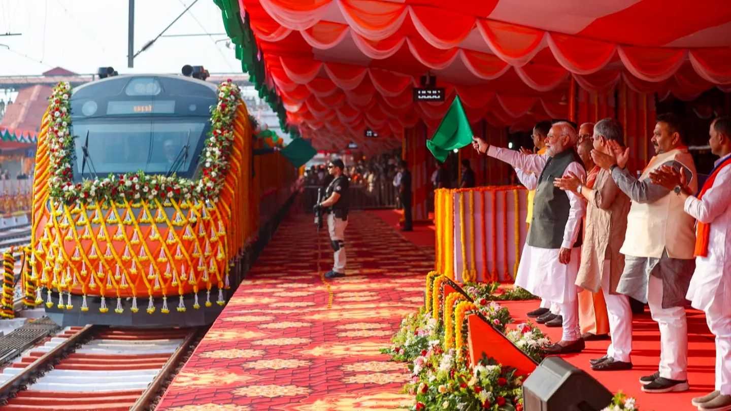 PM Modi Flags Off Four New Vande Bharat Express Trains