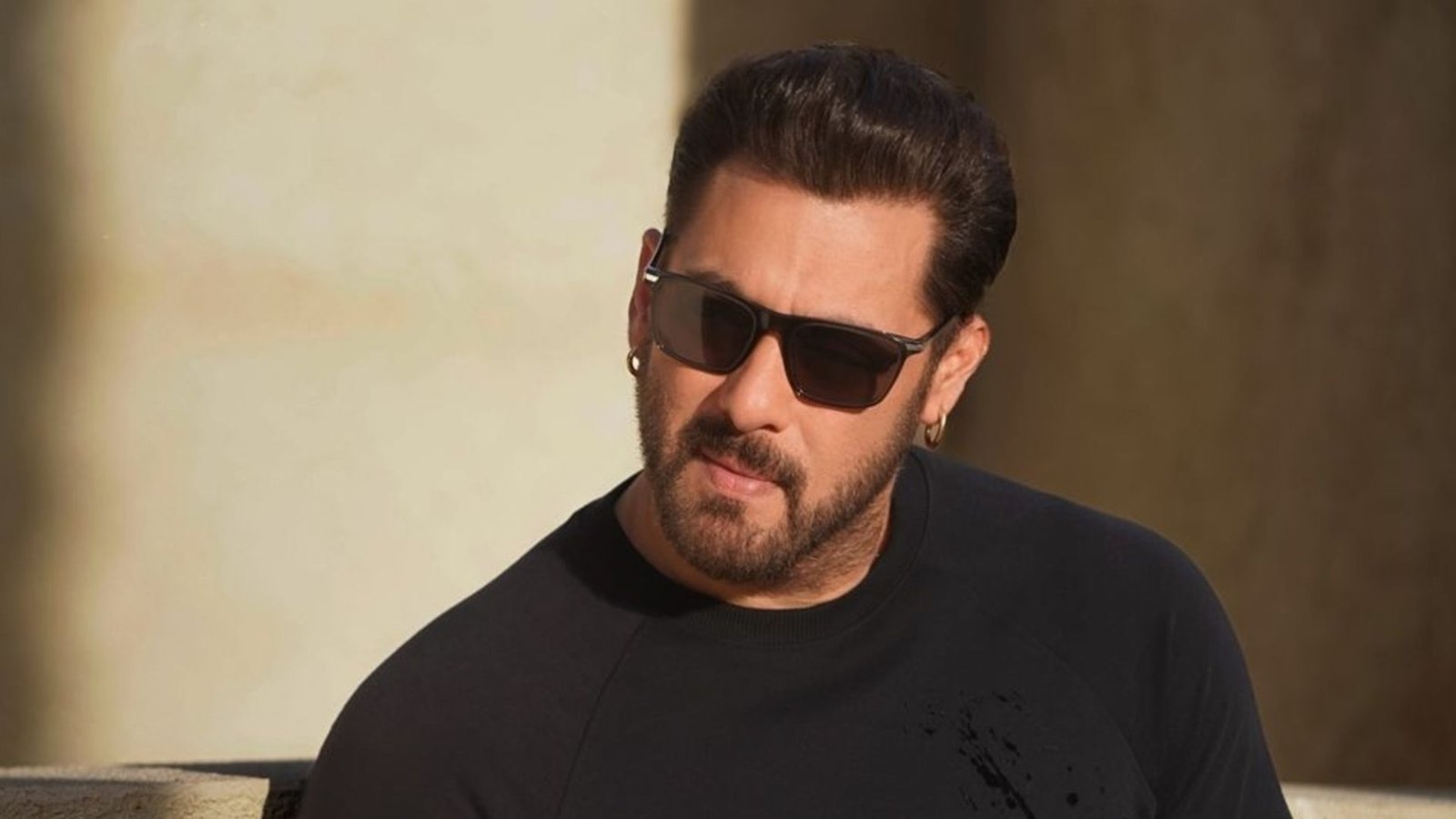 Salman Khan Praises Maan Panu’s ‘I’m Done’ in Cowboy Look