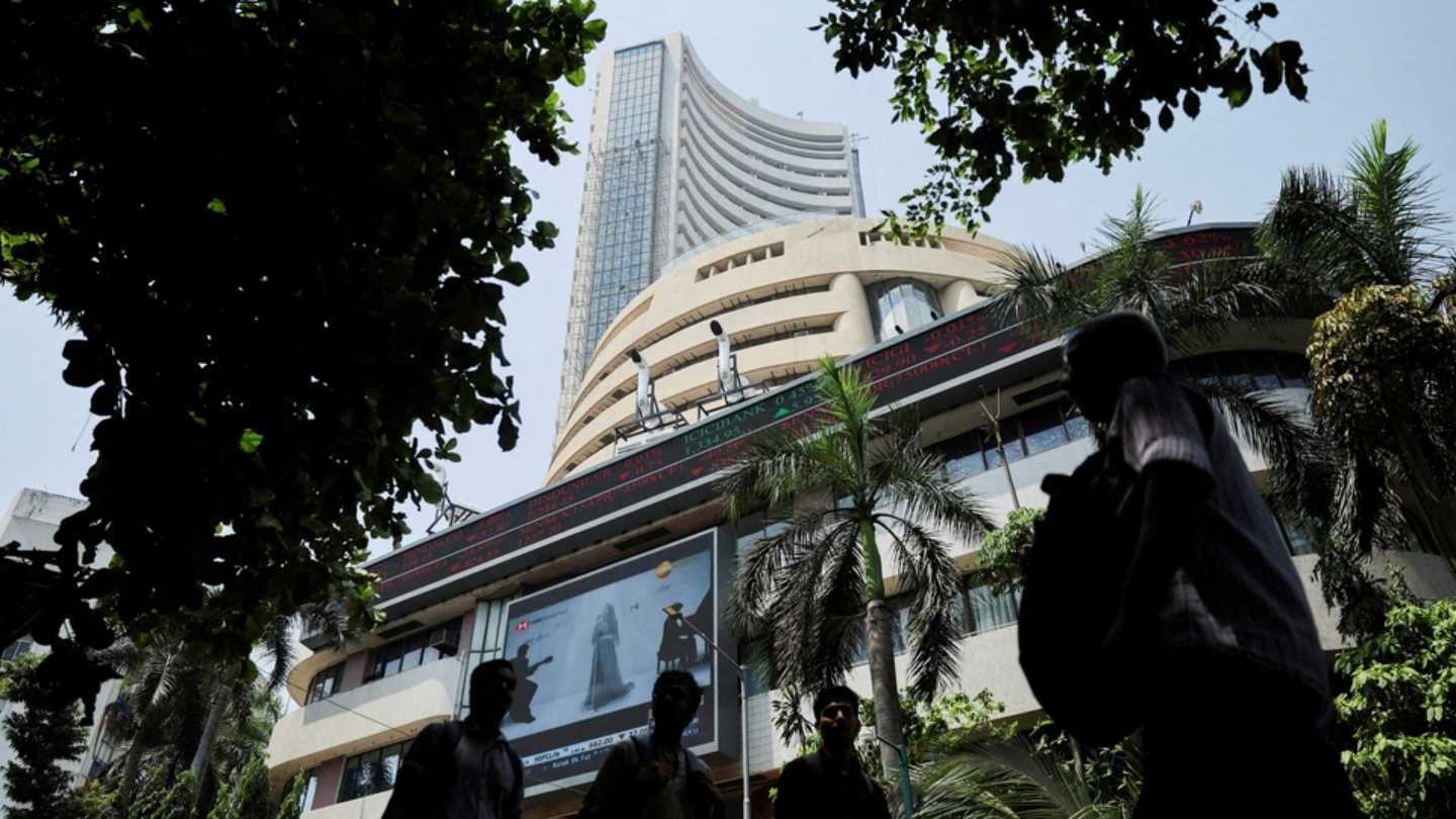 Sensex Drops 95 Points; Indian Stock Market Key Highlights