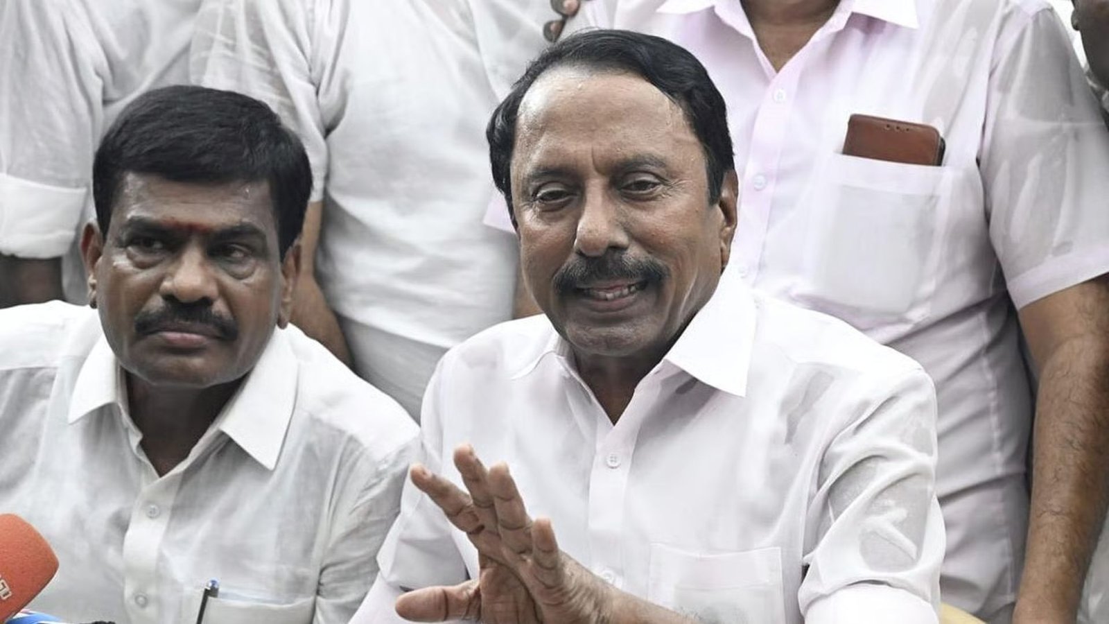 AIADMK Leadership Shakeup: Sengottaiyan Out, EPS Holds Strong, Rebels Ousted