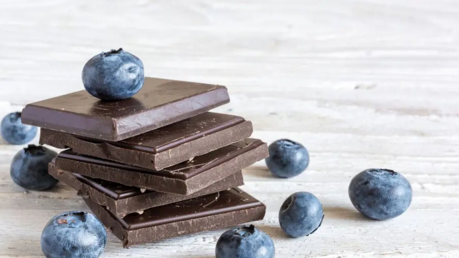 Dark chocolate, berries may boost memory and relieve stress: Study