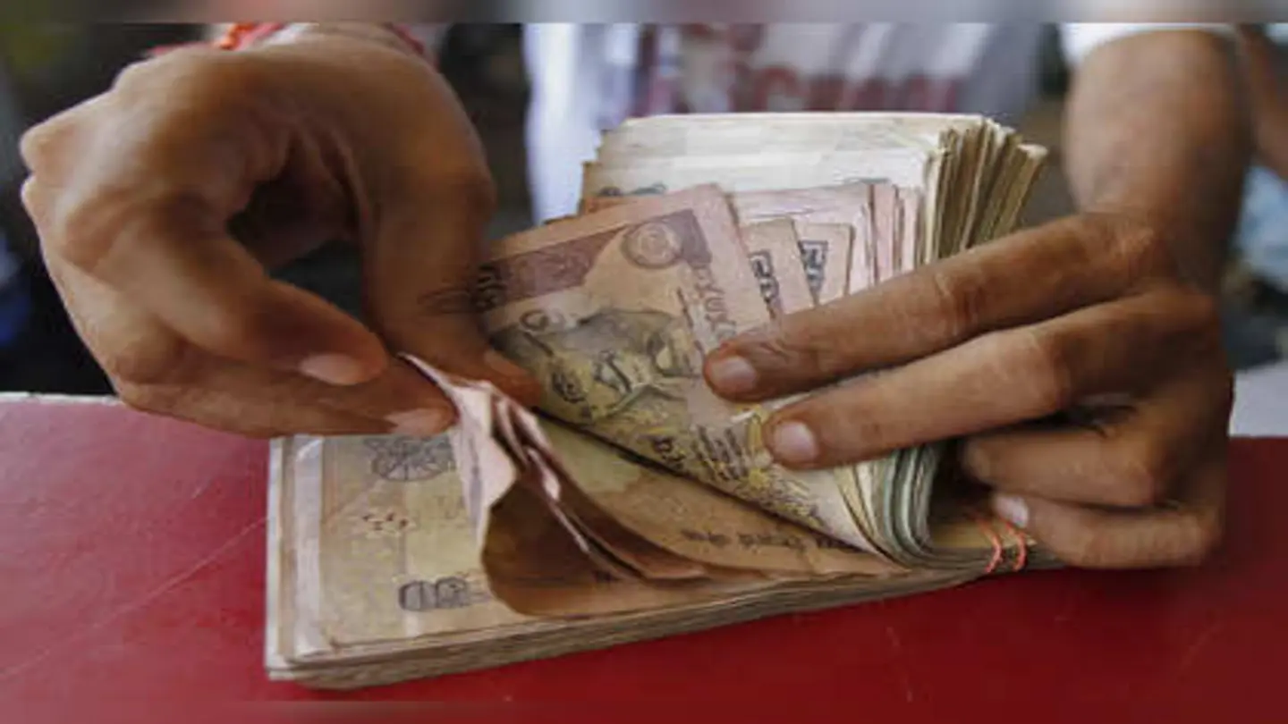 IMF Reclassifies India’s Rupee as ‘Crawl-Like’ Exchange Rate Regime