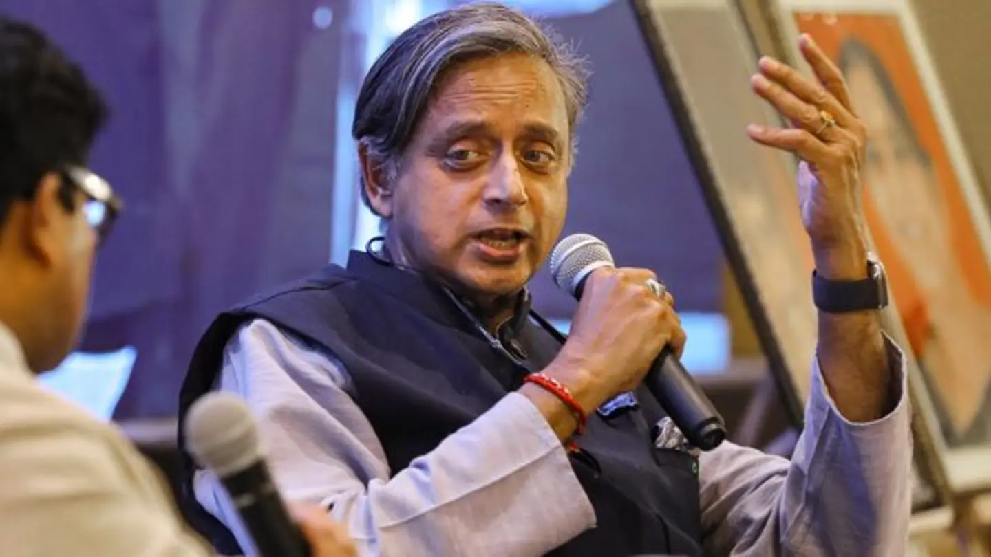 Tharoor attends PM’s lecture despite illness, offers praise: Political gesture?