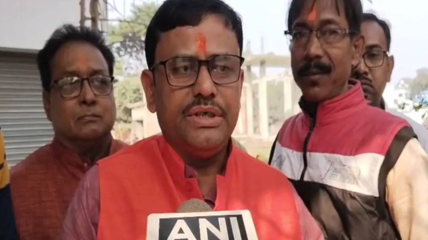 Babri Masjid Row Intensifies as BJP Leader Holds Bhumi Puja for Ram Temple Replica in Murshidabad