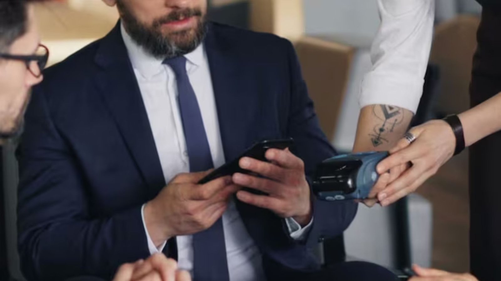 Bengaluru Diner’s ₹3 Lakh Bill Highlights Swiggy’s 2025 Trends