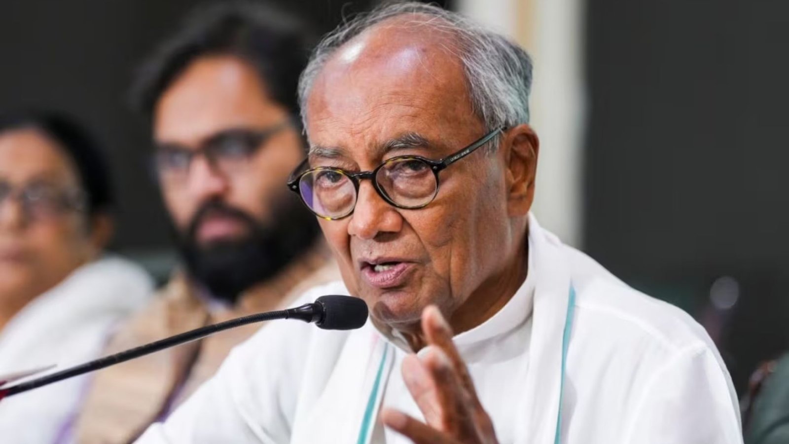 BJP Criticizes Digvijay Singh’s Remarks, Accuses Him of Damaging Congress