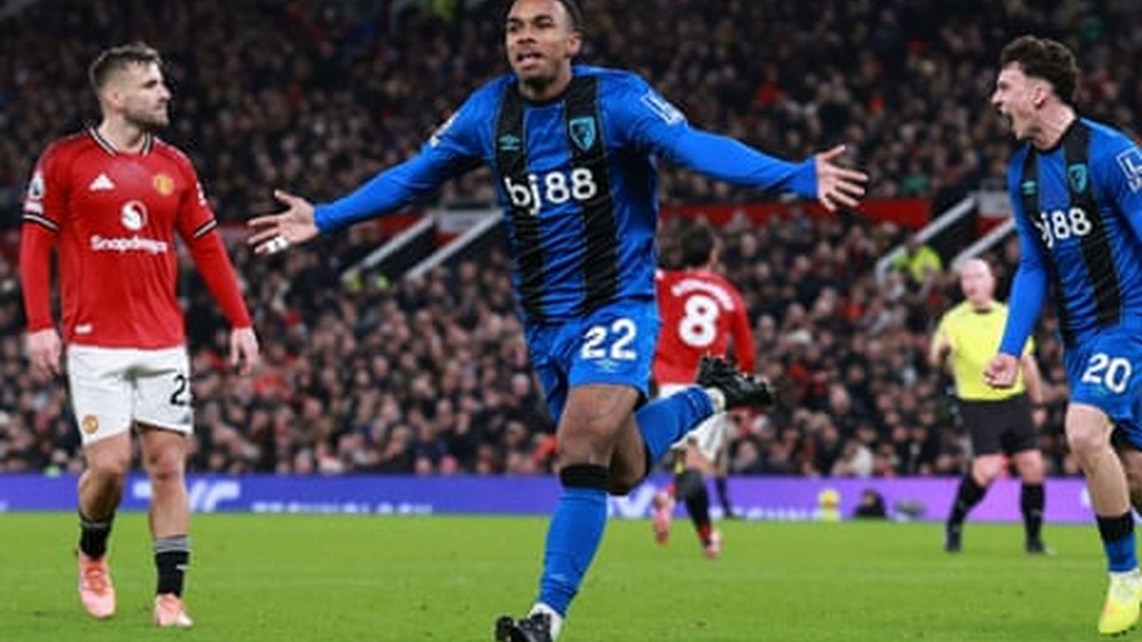 Man United 4-4 Bournemouth: Eight-Goal Old Trafford Thriller Brings Back Familiar Chaos