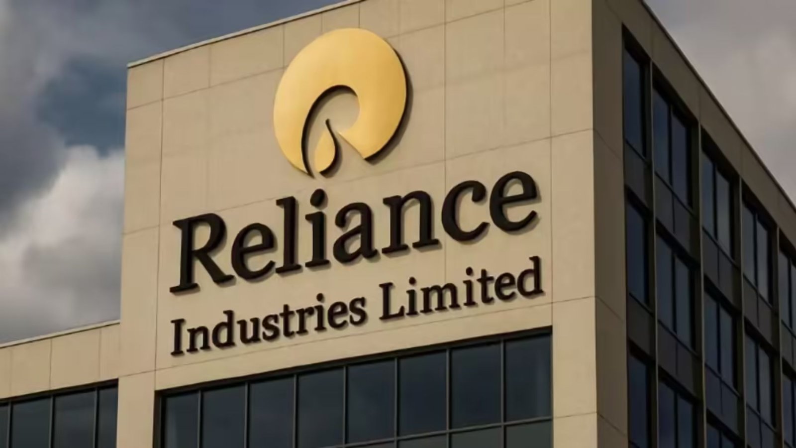 Reliance Revives Russian Oil Imports for Jamnagar Refinery