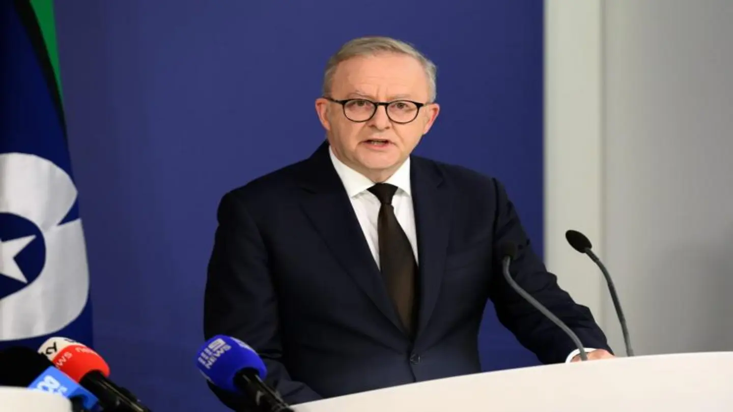 Australian PM vows crackdown on hate speech after Bondi stabbing