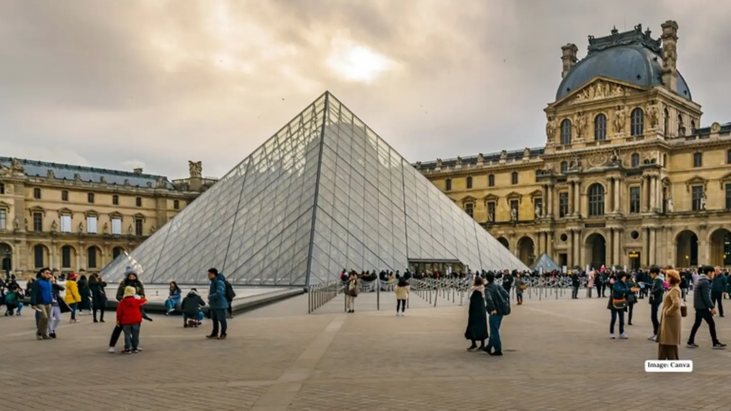 Louvre Museum Books Soaked After Pipe Burst Post $102M Heist