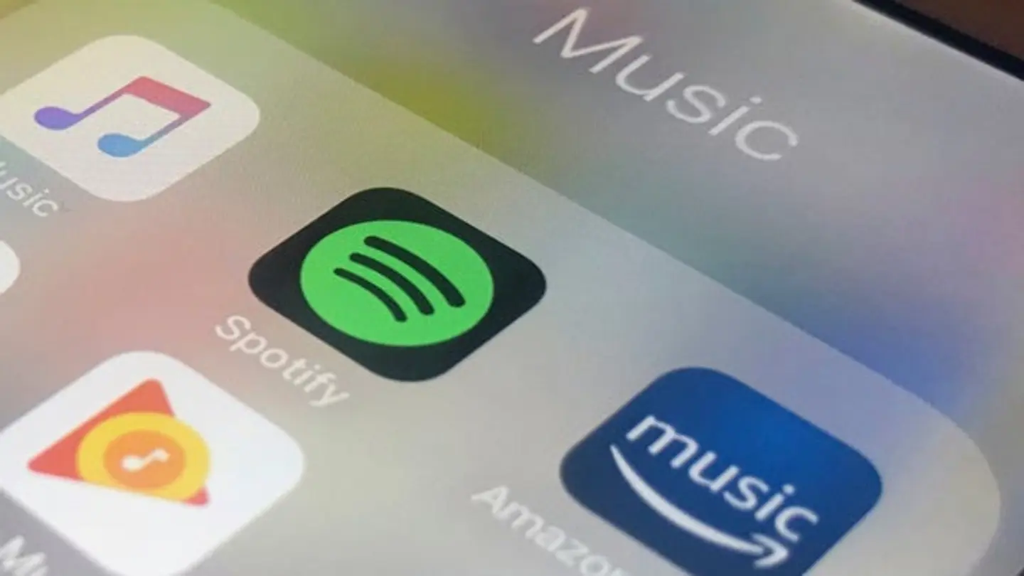 Music Apps Turn Stats into Social Media Trend: YouTube, Amazon, Spotify