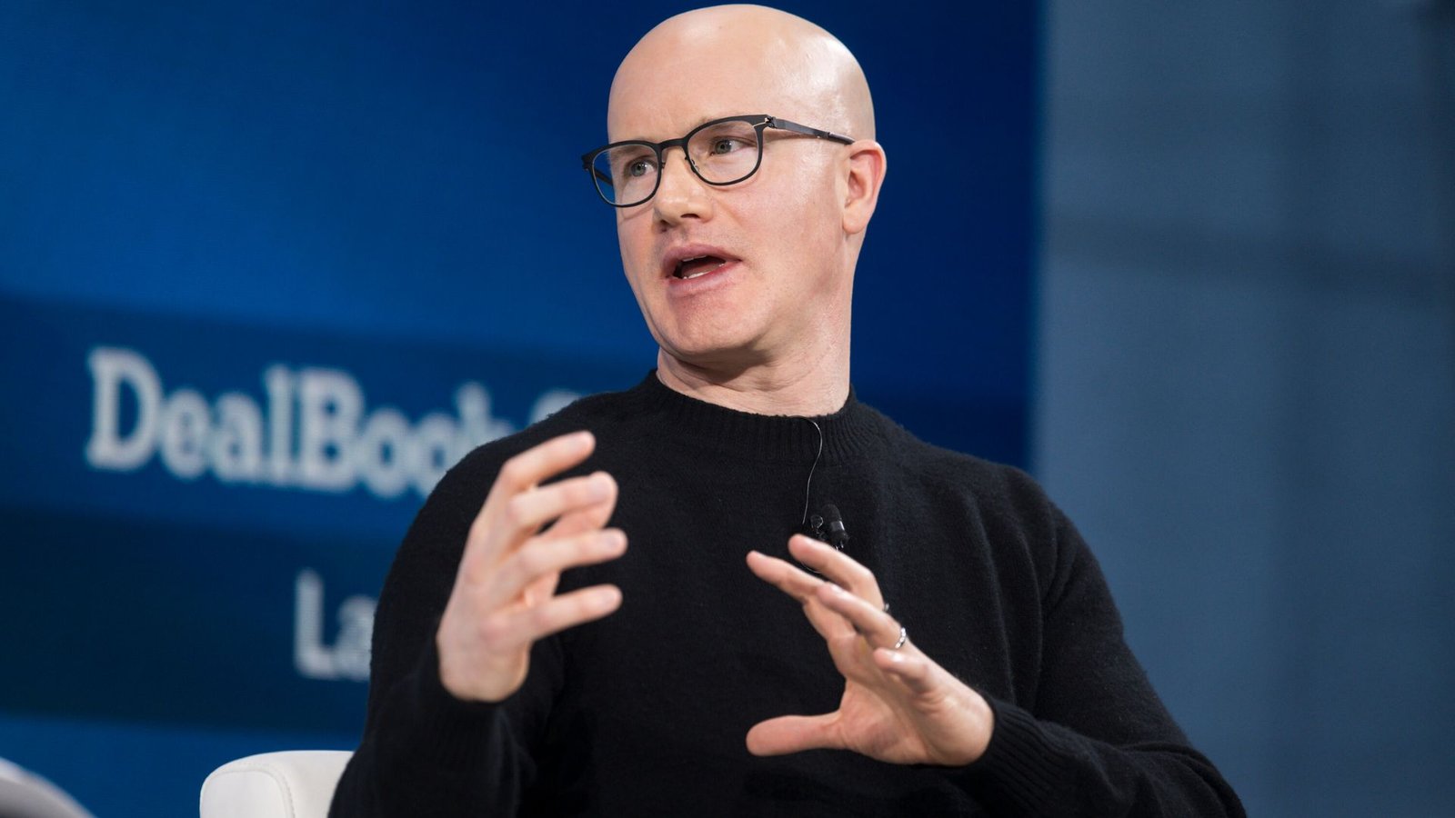 Senate Crypto Bill Delayed Following Coinbase CEO’s Opposition