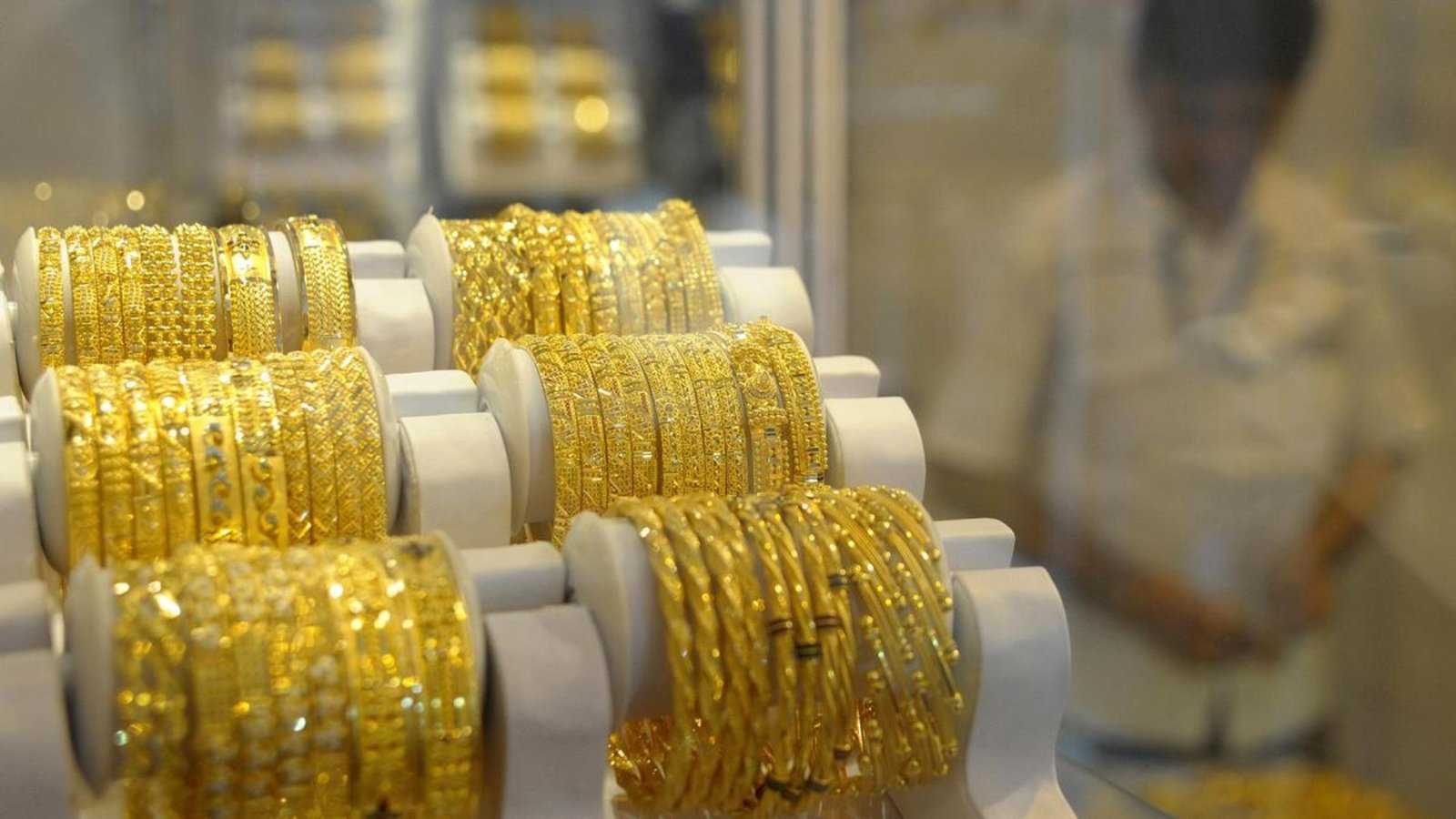 Bihar Jewellers Refuse Sales to Veiled or Masked Customers