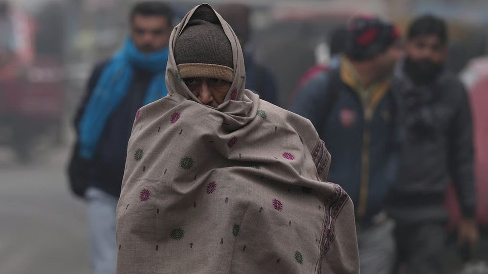 India Braces for Prolonged Cold Wave: North Freeze, South Flooding