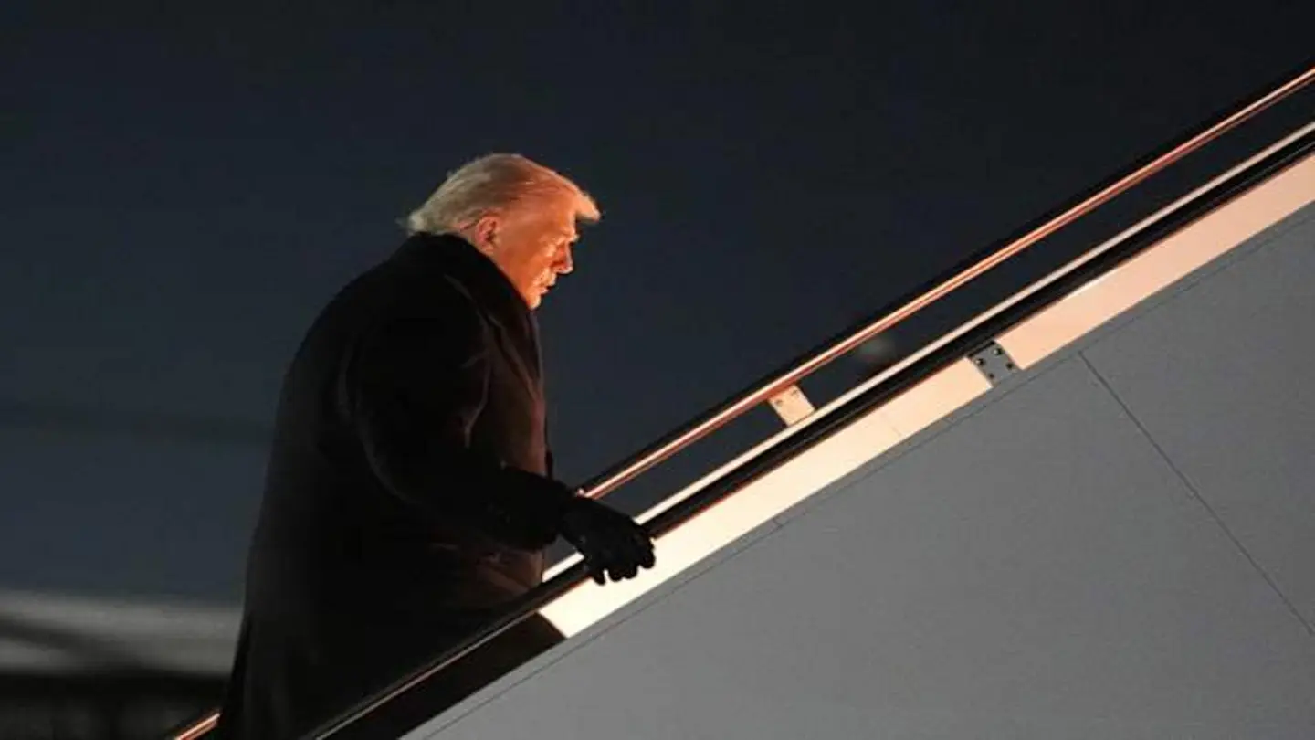 Trump Abruptly Changes Davos Flight Plan Due to Electrical Issue
