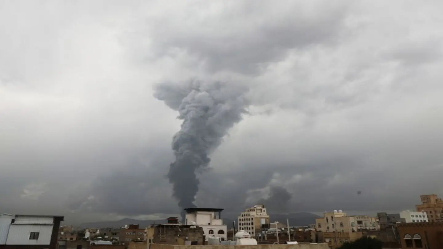 Yemen: Saudi Airstrikes Target Separatist Camps, Seven Killed