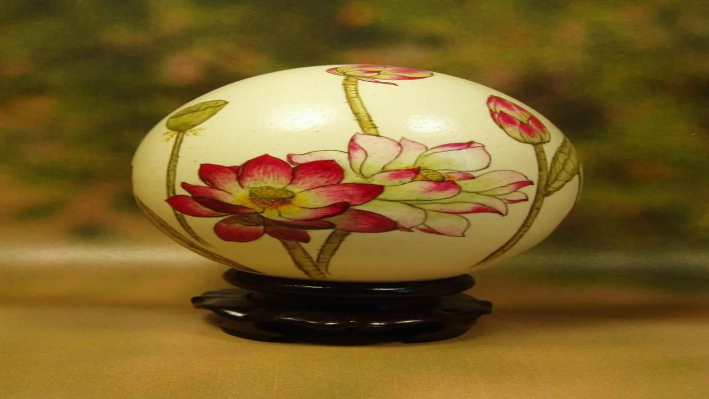 Indian Artist Carves Incredible Lotus Flower From Eggshells, Sets Record